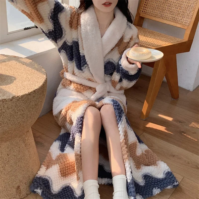 Long Plush Bathrobe – Cozy Fleece Winter Robe
