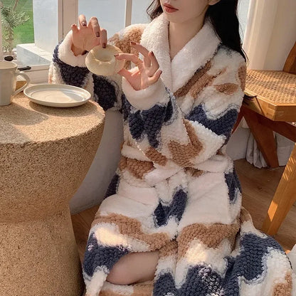 Long Plush Bathrobe – Cozy Fleece Winter Robe