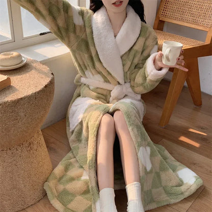 Long Plush Bathrobe – Cozy Fleece Winter Robe