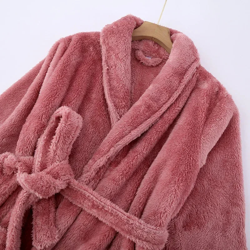 Winter Flannel Cloud Bathrobe – Thickened Cozy Home Robe