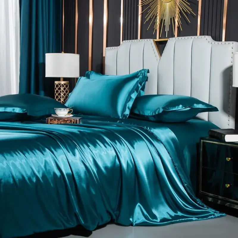 Luxury Silk 4-Piece Bedding Set – Sheet, Duvet Cover & 2 Pillowcases