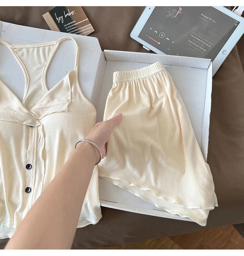 Soft summer lounge set