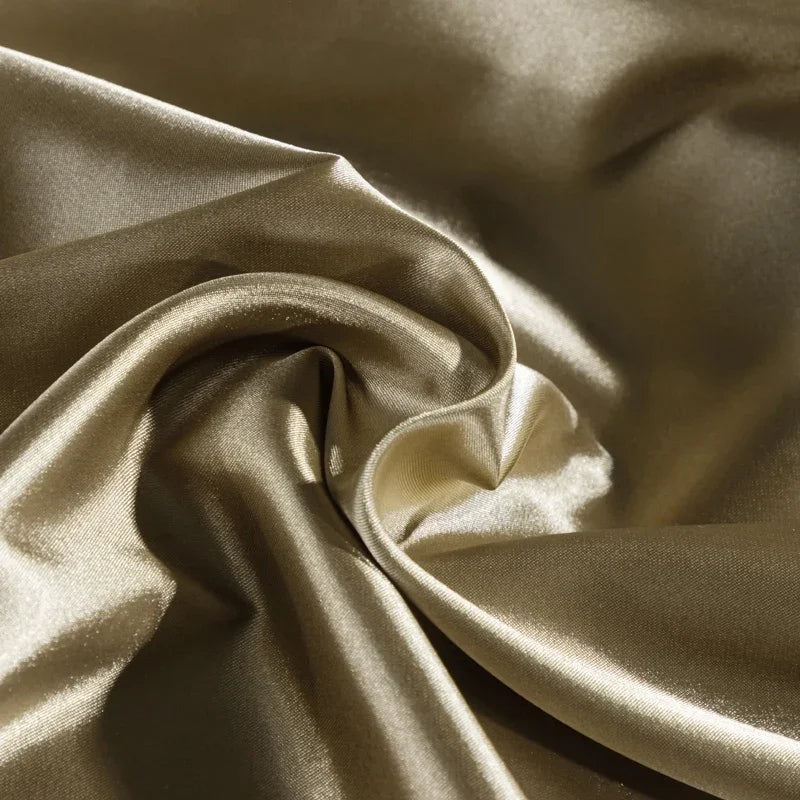 Luxury Silk 4-Piece Bedding Set – Sheet, Duvet Cover & 2 Pillowcases
