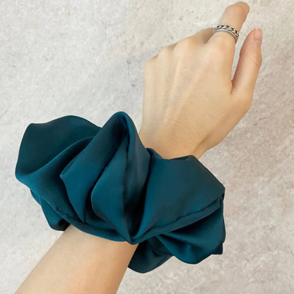 Oversized Silk Scrunchies – Luxurious Chiffon Elastic Hair Ties