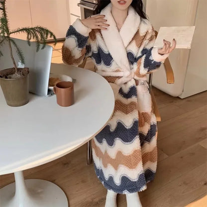 Long Plush Bathrobe – Cozy Fleece Winter Robe